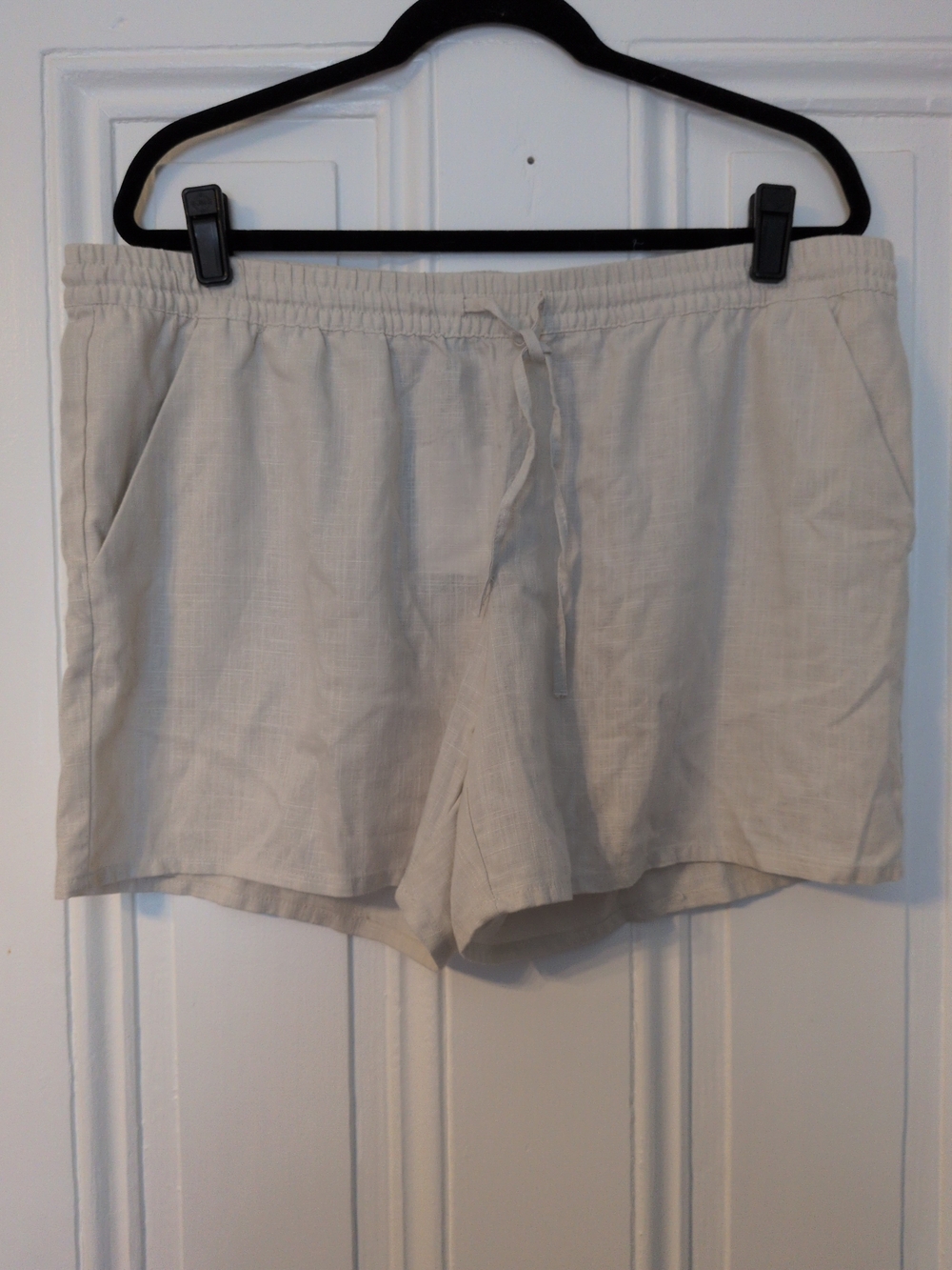 NWT Light Beige Linen Blend Women's Pull-On Shorts with Drawstring